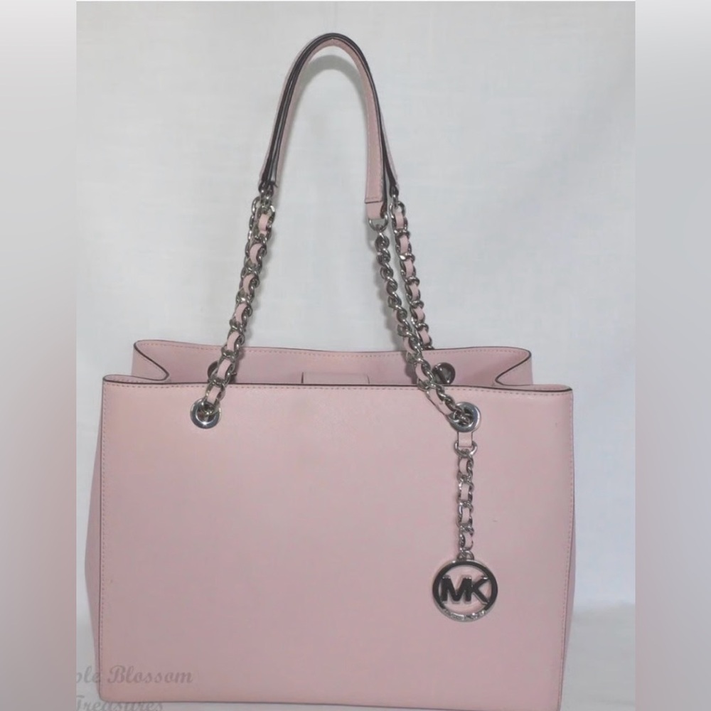 MICHAEL KORS SUSANNAH LIGHT PINK SAFFIANO LEATHER WITH CHAIN STRAPS TOTE